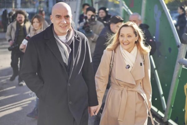 Pe soțul Elenei Lasconi îl cheamă Cătălin Georgescu sotul_elenei_lasconi