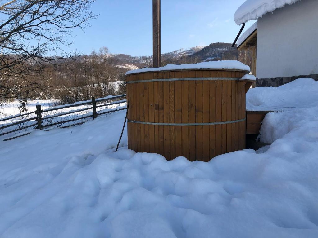 cabana cu ciubar judetul Brasov