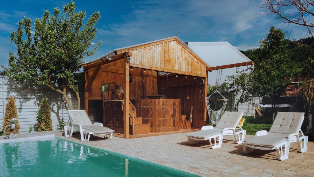 cabana cu cibar in Buzau